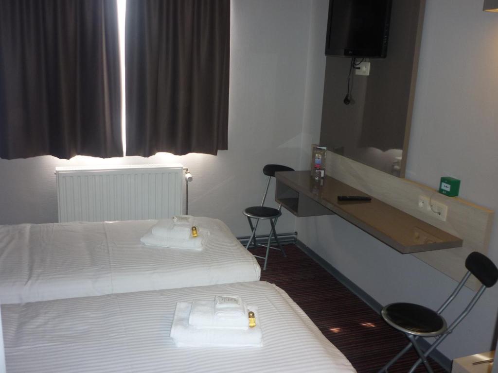 Hotel Les 100 Ciels Saint-Hubert Quarto foto